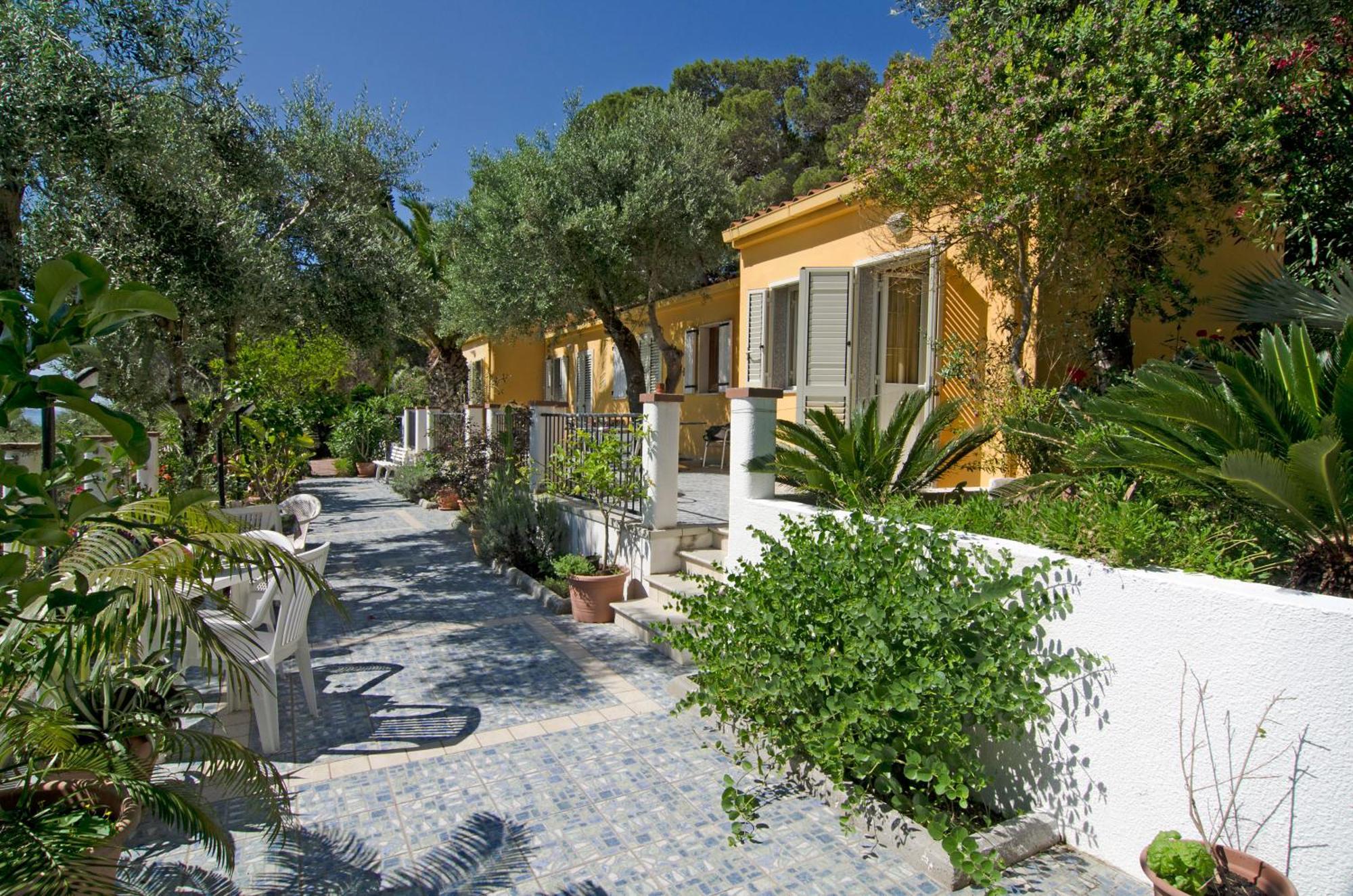 Hotel Paola Carloforte  Exteriér fotografie